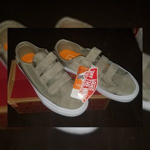 Vans Boom Sneakers Rare Sage Color Womens 5.5